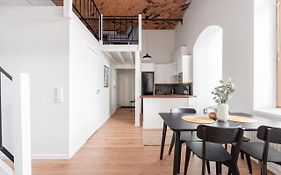 Stylish Historical Loft With Sauna & Free Parking